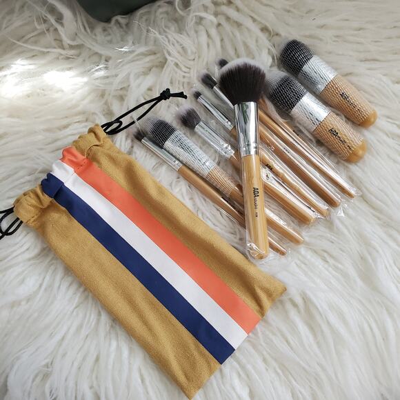 AOA Studio Bamboo Makeup Brush Set 10 Pieces With Canvas Travel Pouch - Picture 1 of 7